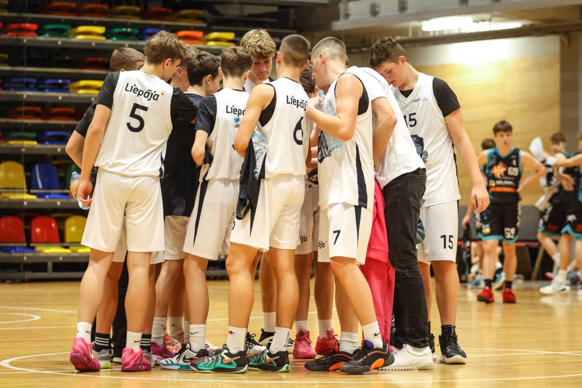 Läti noorte korvpalliliiga - poisid