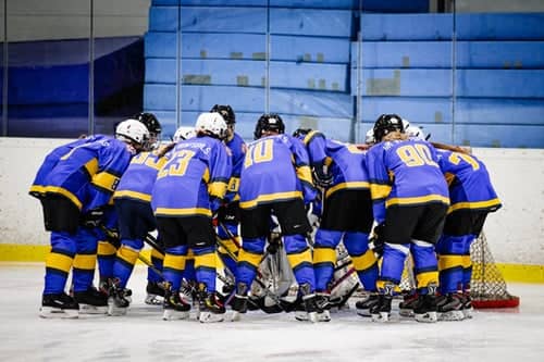 Naiste hokiliiga arendusliiga kokkutuleku mängud
