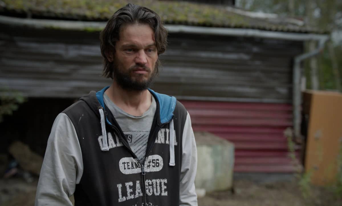 Kino: Klajumā aiz meža