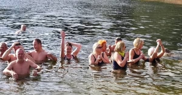 Läti tervisespordinädal: talvine ujumine koos VeloRoniga